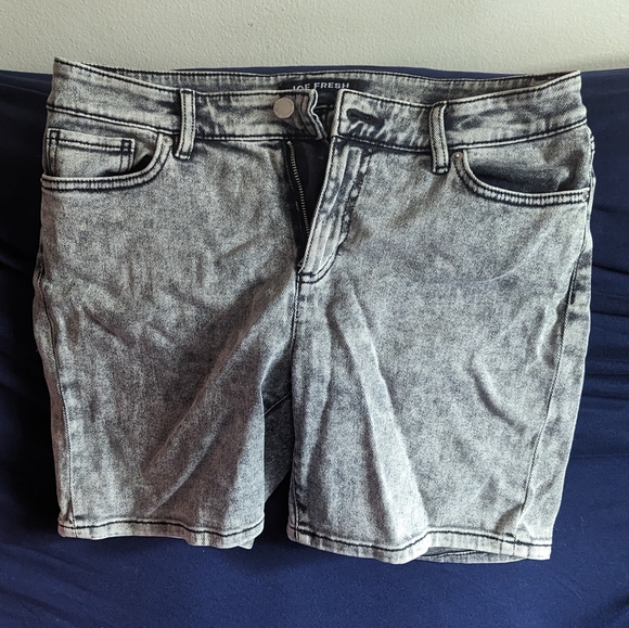 Gray jean shorts - Picture 1 of 2